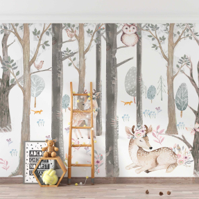 Оленята в лесу