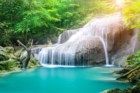 Многоярусный водопад