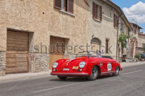 гоночная машина