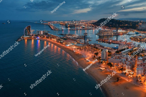 Вечерний город Барселона