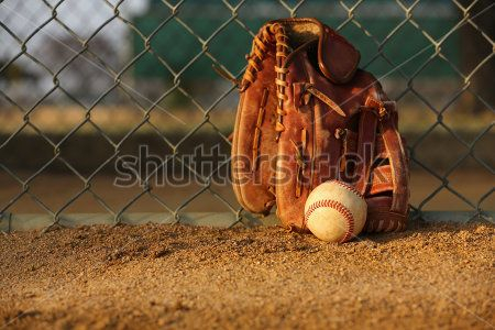 Бейсбольная перчатка
