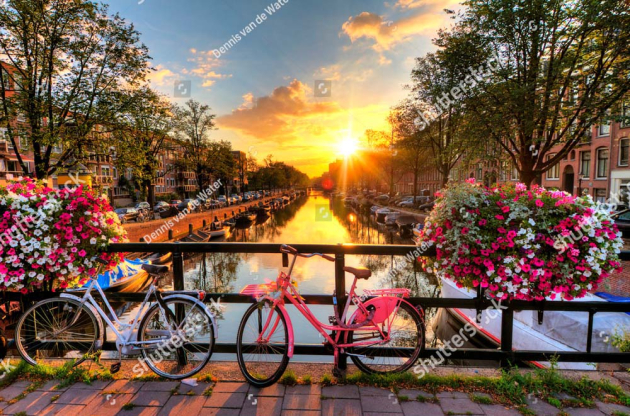 Закат в Амстердаме