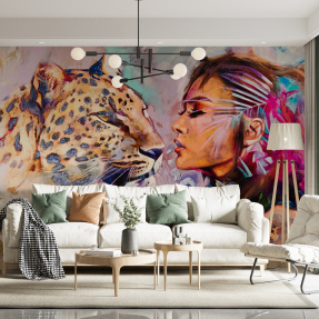 Дівчина і леопард