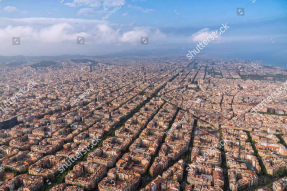 Вид з висока на Барселону