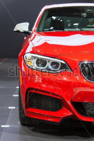 Красная машина