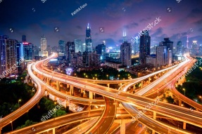 Вечерний город