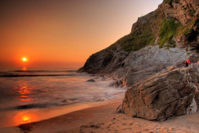 Закат на фоне моря