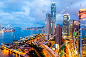 Вид на вечерний город