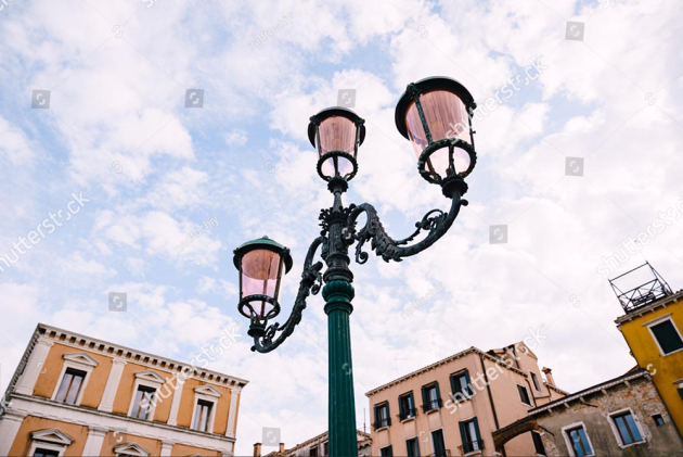 Уличный фонарь
