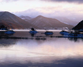 Островки в горном озере