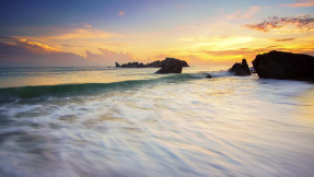 Камни в море