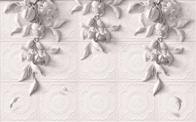 Цветы на стене