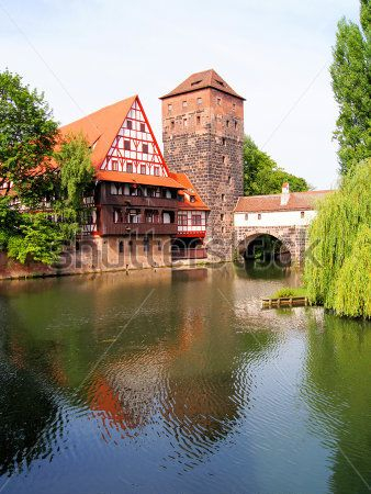 Дом у реки Дом у реки