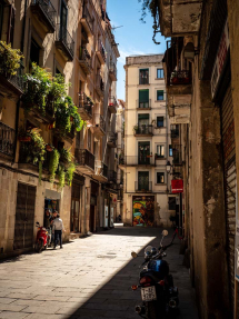 Улочка в Барселоне