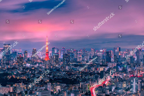 Вигляд на нічний Токіо