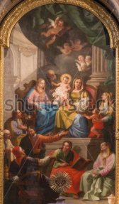 Алтарь церкви