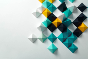 Треугольники на стене