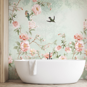 Птицы и кусты роз